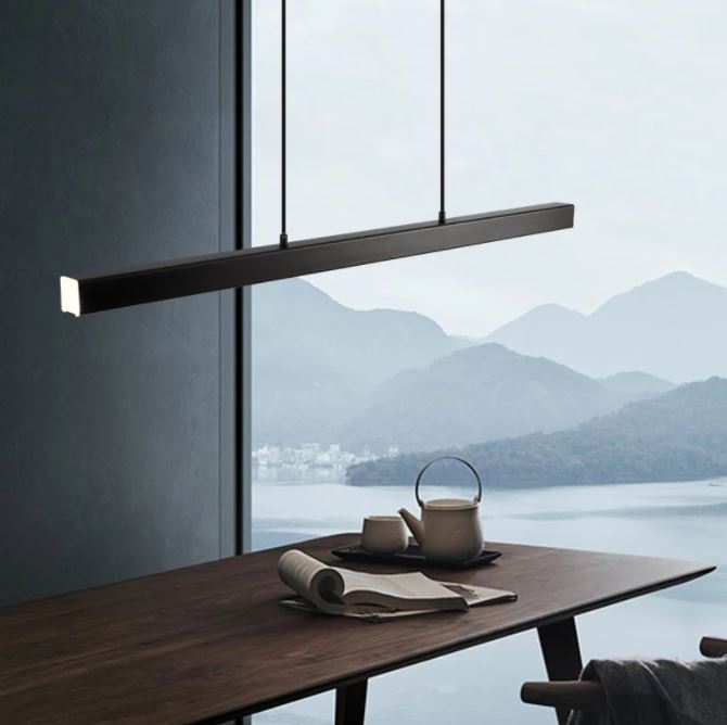 Como escolher o pendente ideal para a sala de jantar? Conheça diferentes modelos e estilos para compor sua mesa. 82 lustre preto longo retangular comprido de led micaza luminaires YustDesign Chandeliers and wall lights on sale and cheap