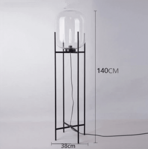 Como escolher a luminária de chão ideal para a sua casa? 2 luminaria de chao piso industrial vidro transparente 140cm miresa luminaires YustDesign Chandeliers and wall lights on sale and cheap