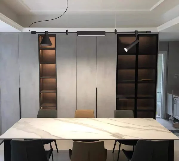 Lustre Minimalista Com Spot Para Mesa Comprida - Image 4