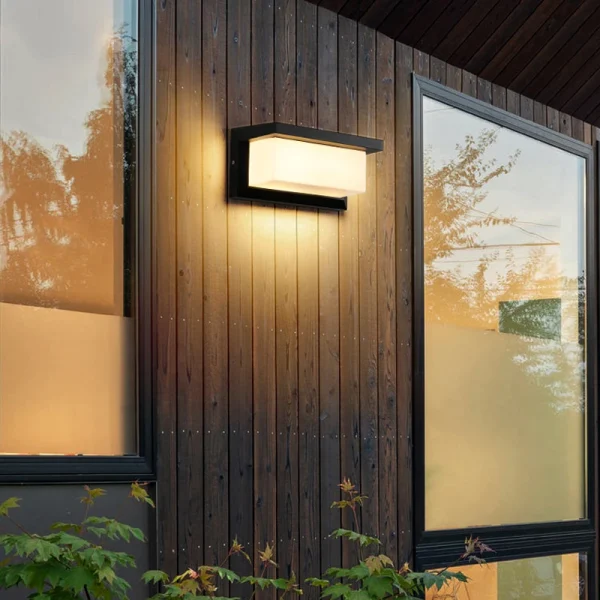 Arandela Moderna Para Fachadas e Jardins IP65 Sensor LED - Image 2