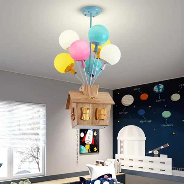 Luminária Infantil Pendente Balão Voador De Casa De Madeira Criativa - Image 3