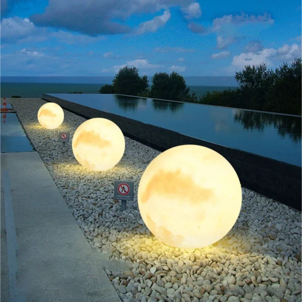 Luminária Bola Acabamento Lua Para Jardins e Áreas De Piscina - Image 2