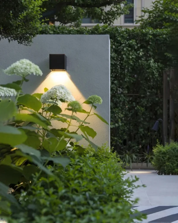 Arandela Para Jardins Com Luz Solar IP65 E Sensor de Presença - Image 7