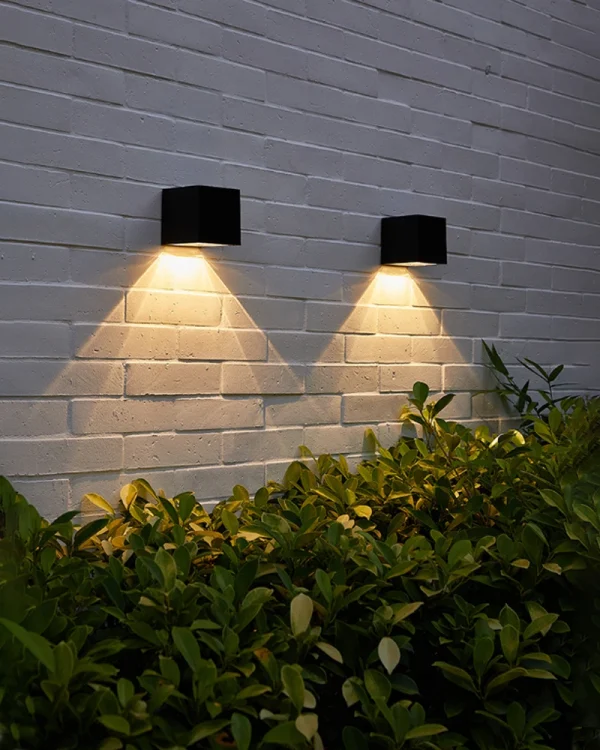 Arandela Para Jardins Com Luz Solar IP65 E Sensor de Presença - Image 6